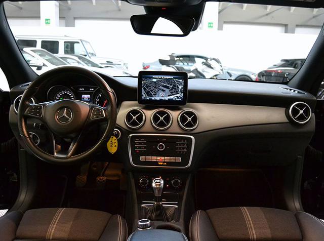 MERCEDES-BENZ CLA 180 usata, con Alzacristalli elettrici