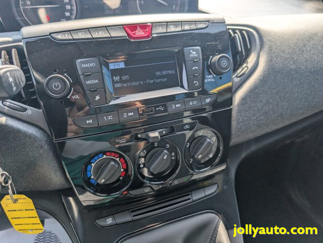 LANCIA Ypsilon usata, con Sedile posteriore sdoppiato
