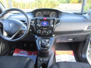 LANCIA Ypsilon usata, con Autoradio