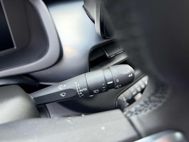 JEEP Avenger usata, con Touch screen