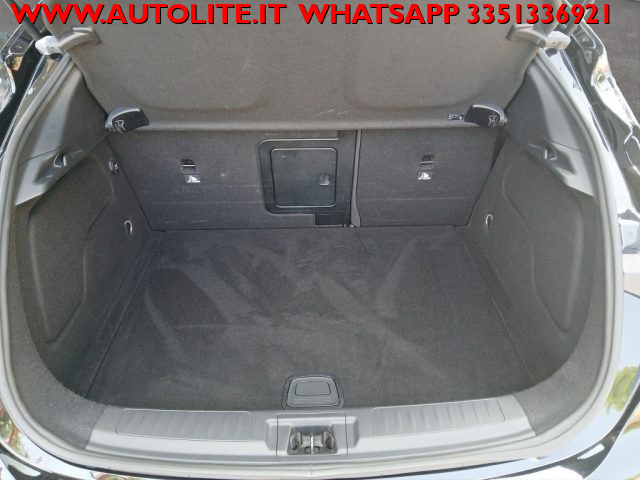 INFINITI Q30 usata, con Servosterzo