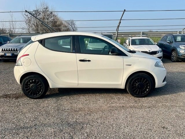 LANCIA Ypsilon usata, con Chiusura centralizzata