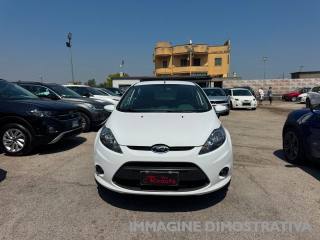 FORD Fiesta 1.4 TDCi 70CV 5 porte Titanium
