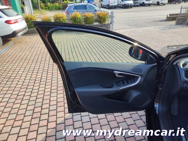 VOLVO V40 usata 28