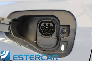 VOLKSWAGEN Golf usata, con USB
