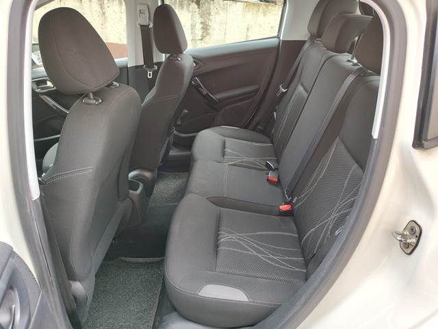 PEUGEOT 208 usata, con Alzacristalli elettrici