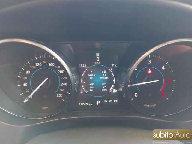 JAGUAR F-Pace usata, con Bluetooth