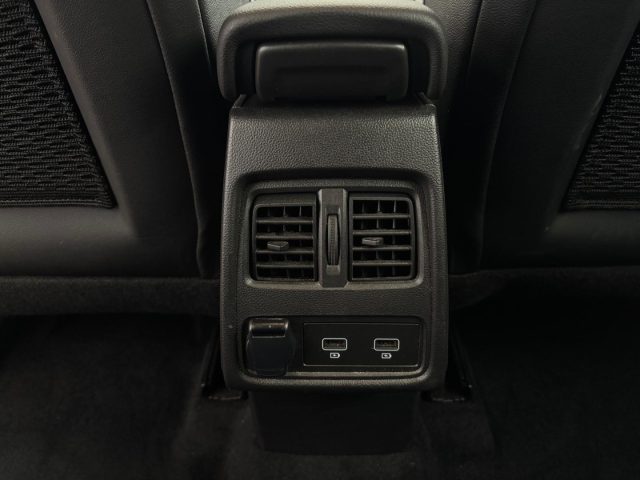 RENAULT Captur usata, con Volante multifunzione