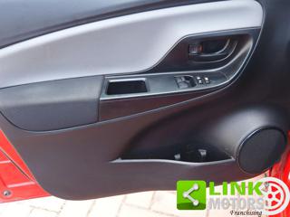 TOYOTA Yaris usata, con Fendinebbia