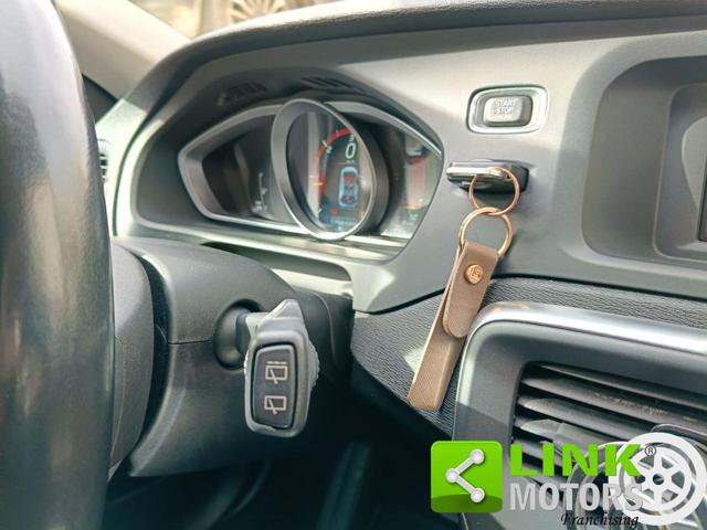 VOLVO V40 usata, con Airbag testa