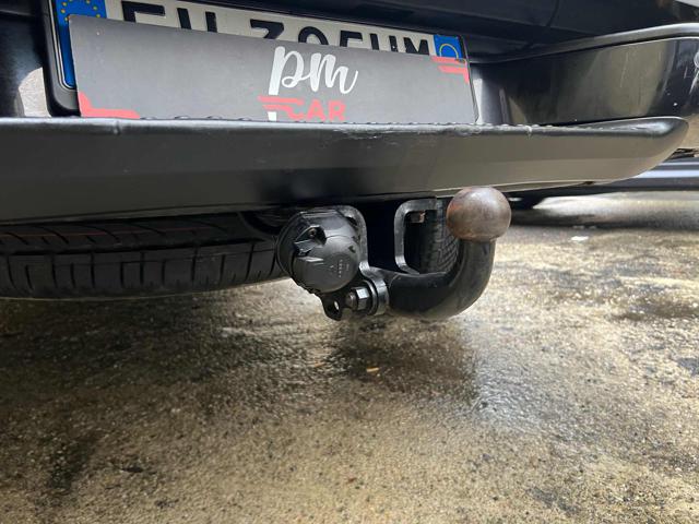 VOLKSWAGEN Amarok usata, con Airbag testa