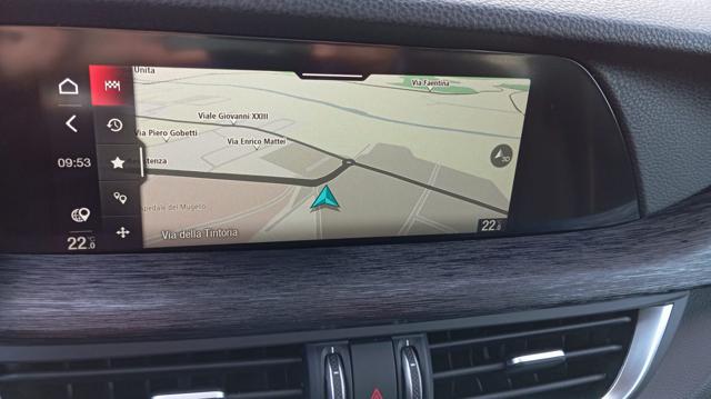 ALFA ROMEO Stelvio usata, con Sensori di parcheggio posteriori