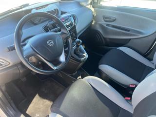 LANCIA Ypsilon usata, con Autoradio