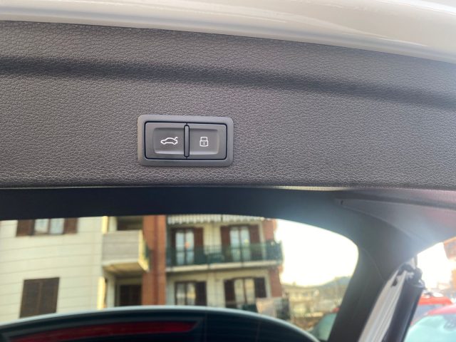 AUDI Q3 usata, con Sedile posteriore sdoppiato