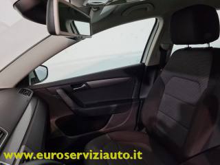 VOLKSWAGEN Passat usata 37