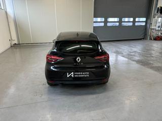 RENAULT Clio usata, con Autoradio