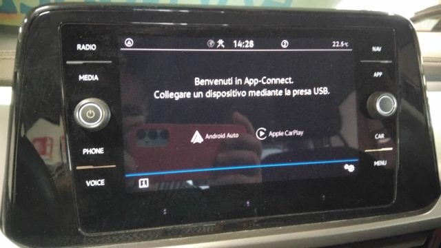 VOLKSWAGEN T-Roc usata, con Sensori di parcheggio posteriori