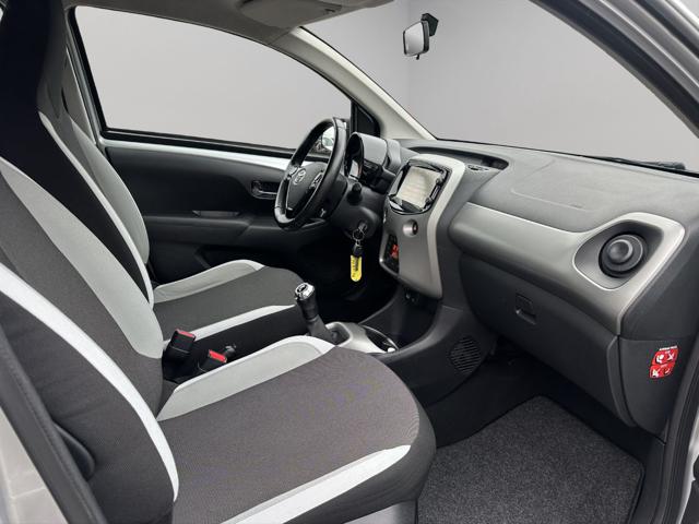 TOYOTA Aygo usata, con USB