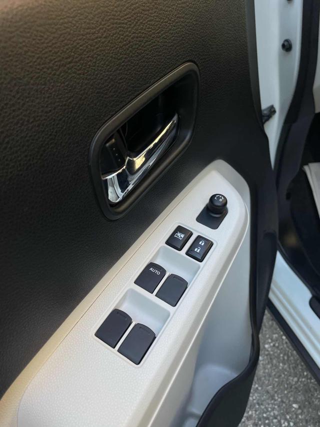 SUZUKI Ignis usata, con Park Distance Control