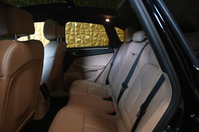 PORSCHE Macan usata 31