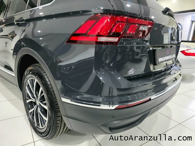 VOLKSWAGEN Tiguan usata, con Bracciolo