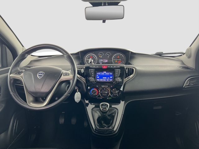LANCIA Ypsilon usata 10