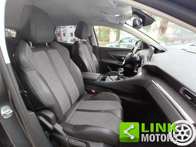 PEUGEOT 3008 usata, con Sedile posteriore sdoppiato