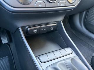 HYUNDAI i20 usata, con Telecamera per parcheggio assistito