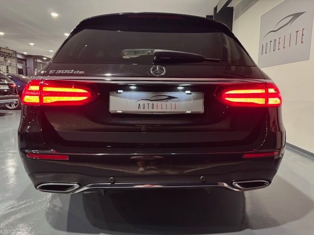 MERCEDES-BENZ E 300 usata, con Alzacristalli elettrici