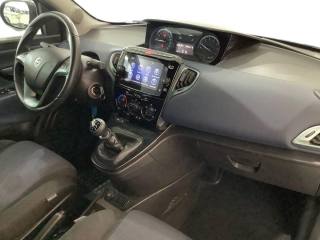LANCIA Ypsilon usata, con ESP