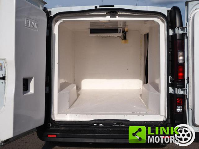 RENAULT Trafic usata 14