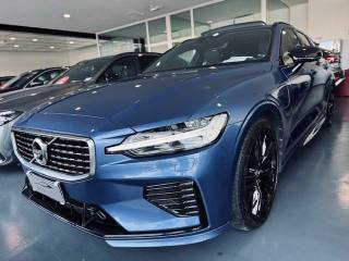 VOLVO V60 T8 303CV Twin Engine AWD Geartronic R-design