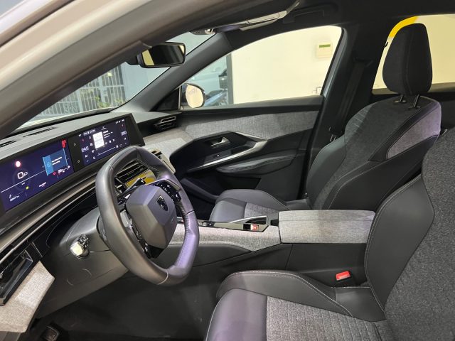 PEUGEOT 3008 usata, con Luci diurne