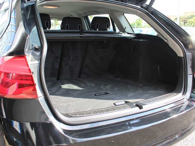 BMW 318 usata, con Isofix