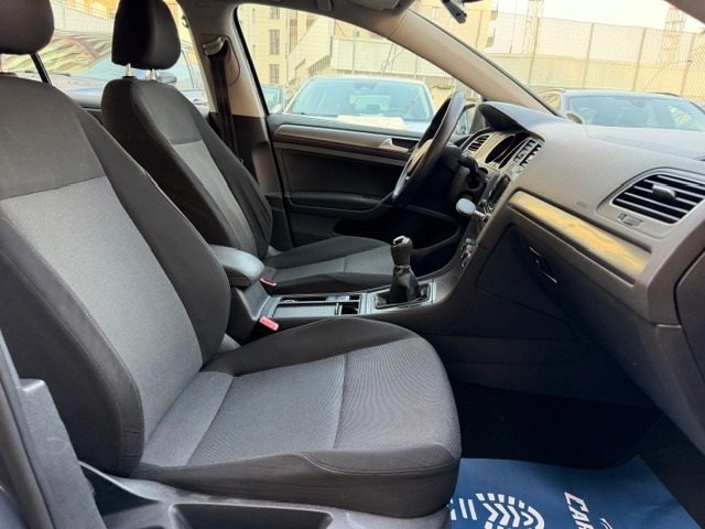 VOLKSWAGEN Golf usata, con Controllo trazione