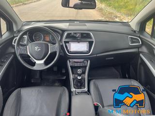 SUZUKI S-Cross usata, con Specchietti laterali elettrici