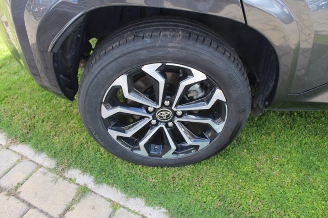 TOYOTA Yaris Cross usata, con Bracciolo