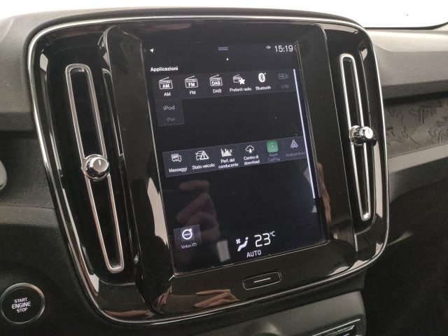 VOLVO XC40 usata, con Volante in pelle