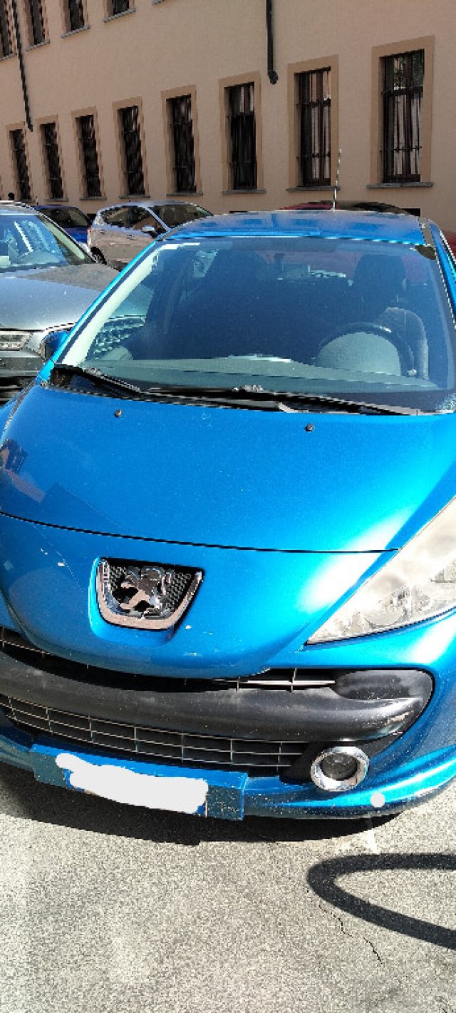 PEUGEOT 207 usata, con Autoradio