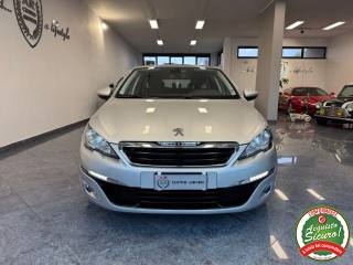 PEUGEOT 308 usata, con Airbag