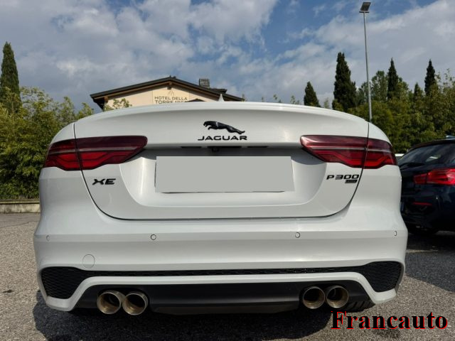 JAGUAR XE usata, con Airbag laterali