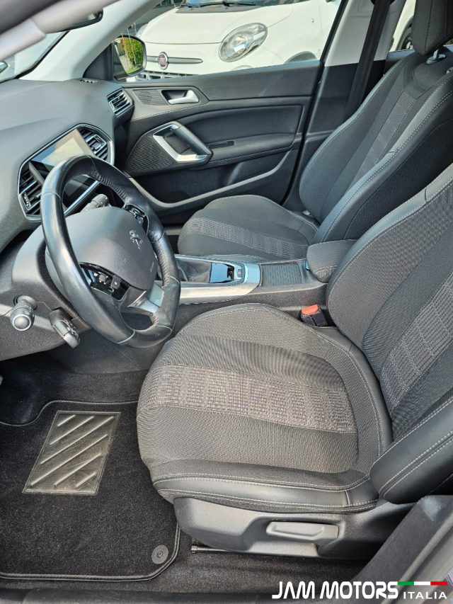 PEUGEOT 308 usata, con Sistema di navigazione