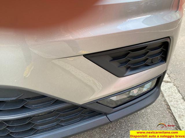 VOLKSWAGEN Tiguan usata, con Bracciolo