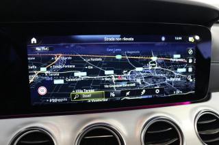 MERCEDES-BENZ E 220 usata, con Specchietti laterali elettrici