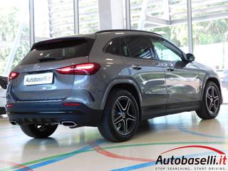 MERCEDES-BENZ GLA 180 usata, con Autoradio digitale