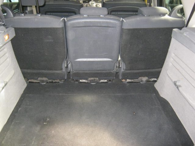 RENAULT Scenic usata, con Chiusura centralizzata