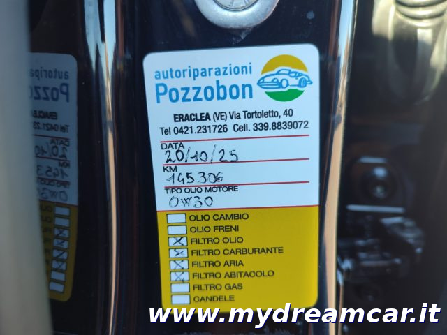 JAGUAR E-Pace usata, con Specchietti laterali elettrici