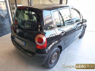 RENAULT Modus usata, con Alzacristalli elettrici