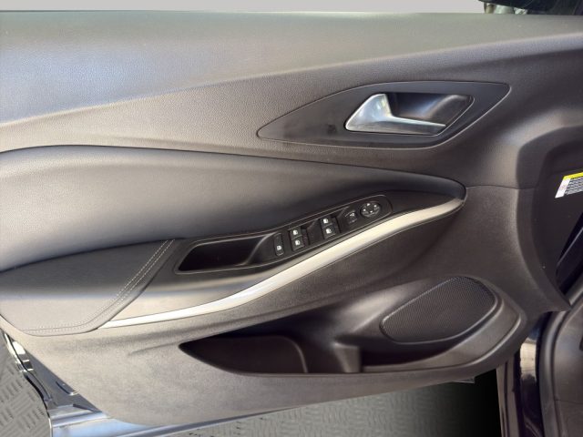 OPEL Grandland usata, con Airbag testa