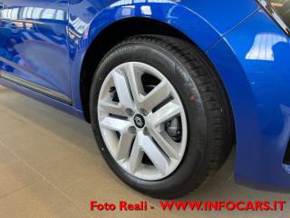 RENAULT Clio usata, con Autoradio digitale